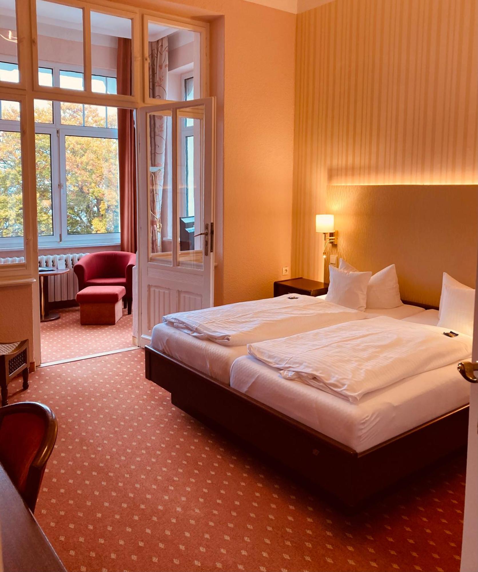 Hotel Germania Heringsdorf  Exterior photo