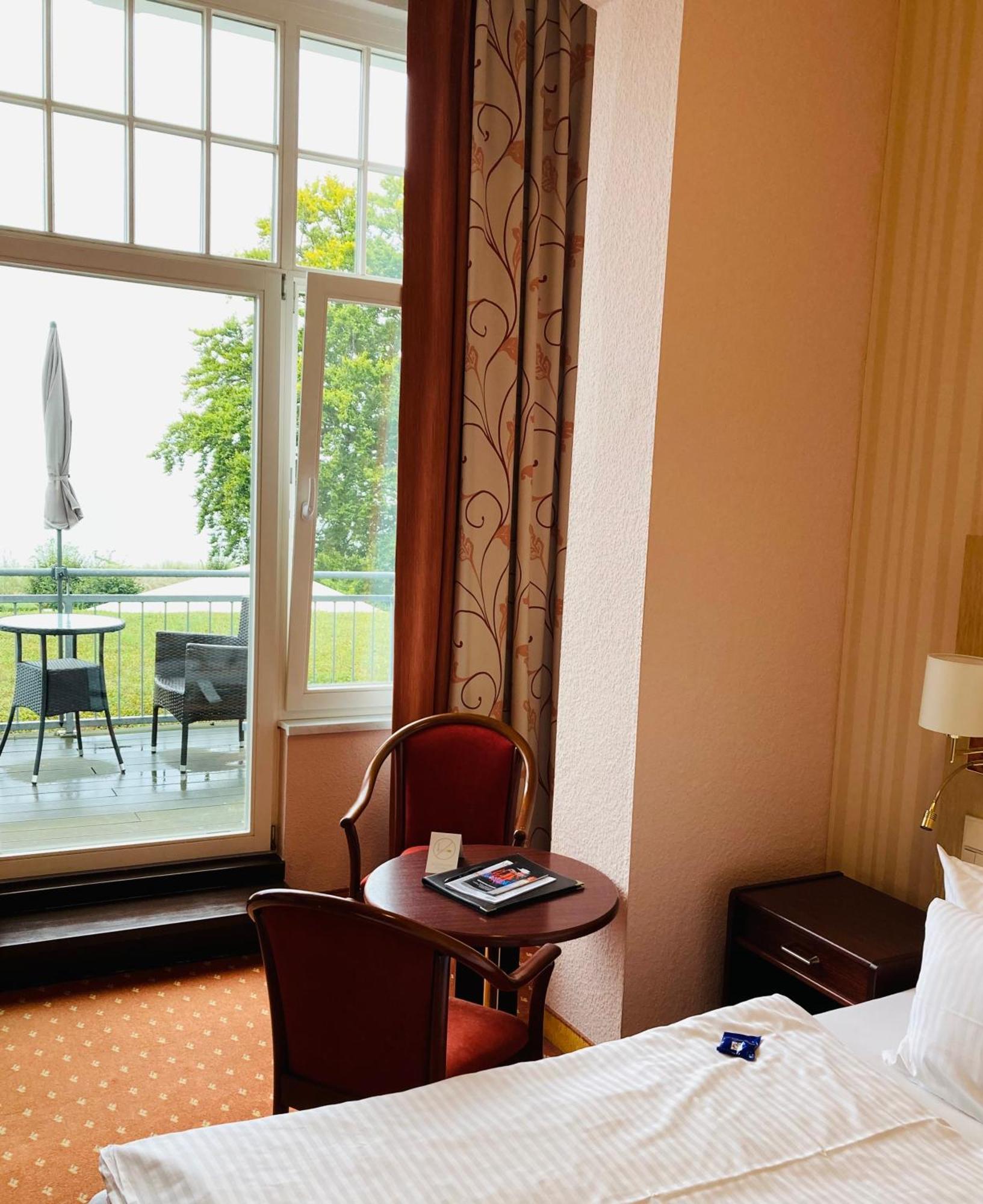 Hotel Germania Heringsdorf  Exterior photo