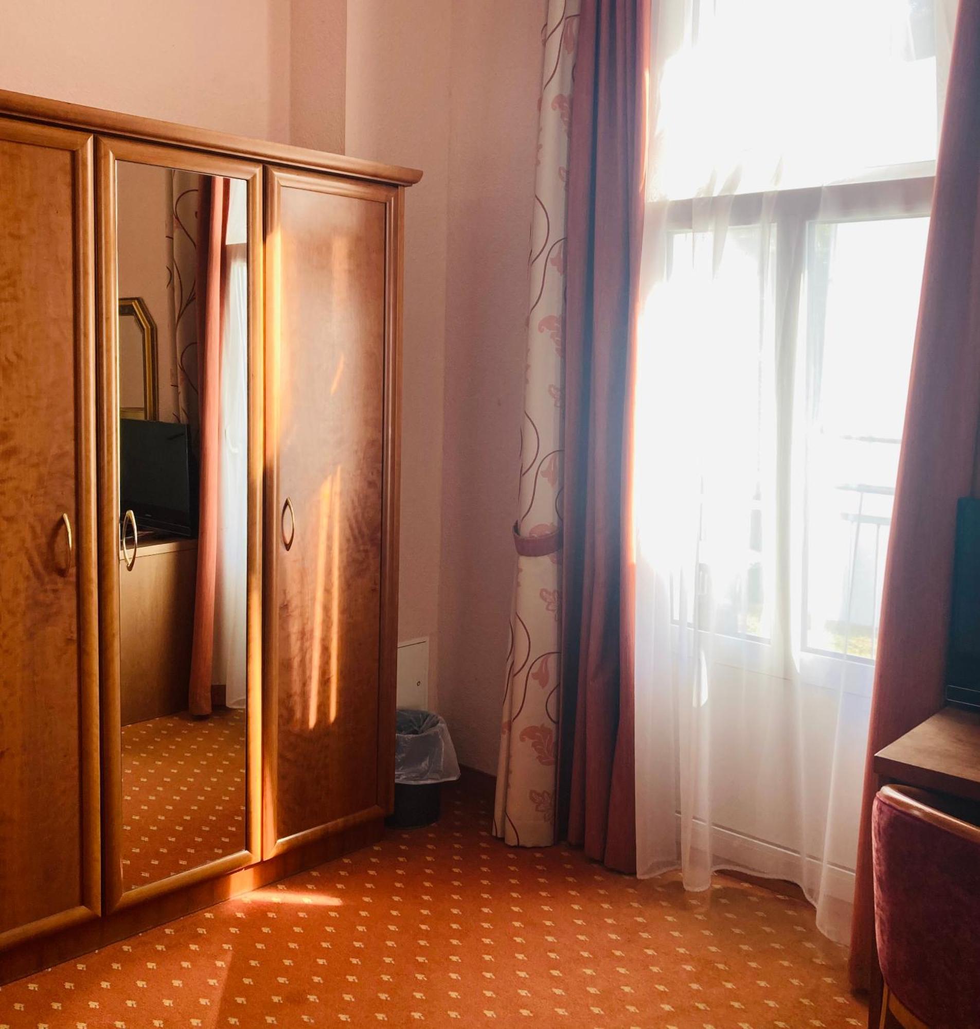 Hotel Germania Heringsdorf  Exterior photo